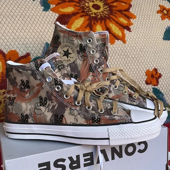 Converse A02414C
CTAS PRO HI
HAMADAN/PINECONE BROWN/BLACK
Men’s sneakers - Picture 8 of 16